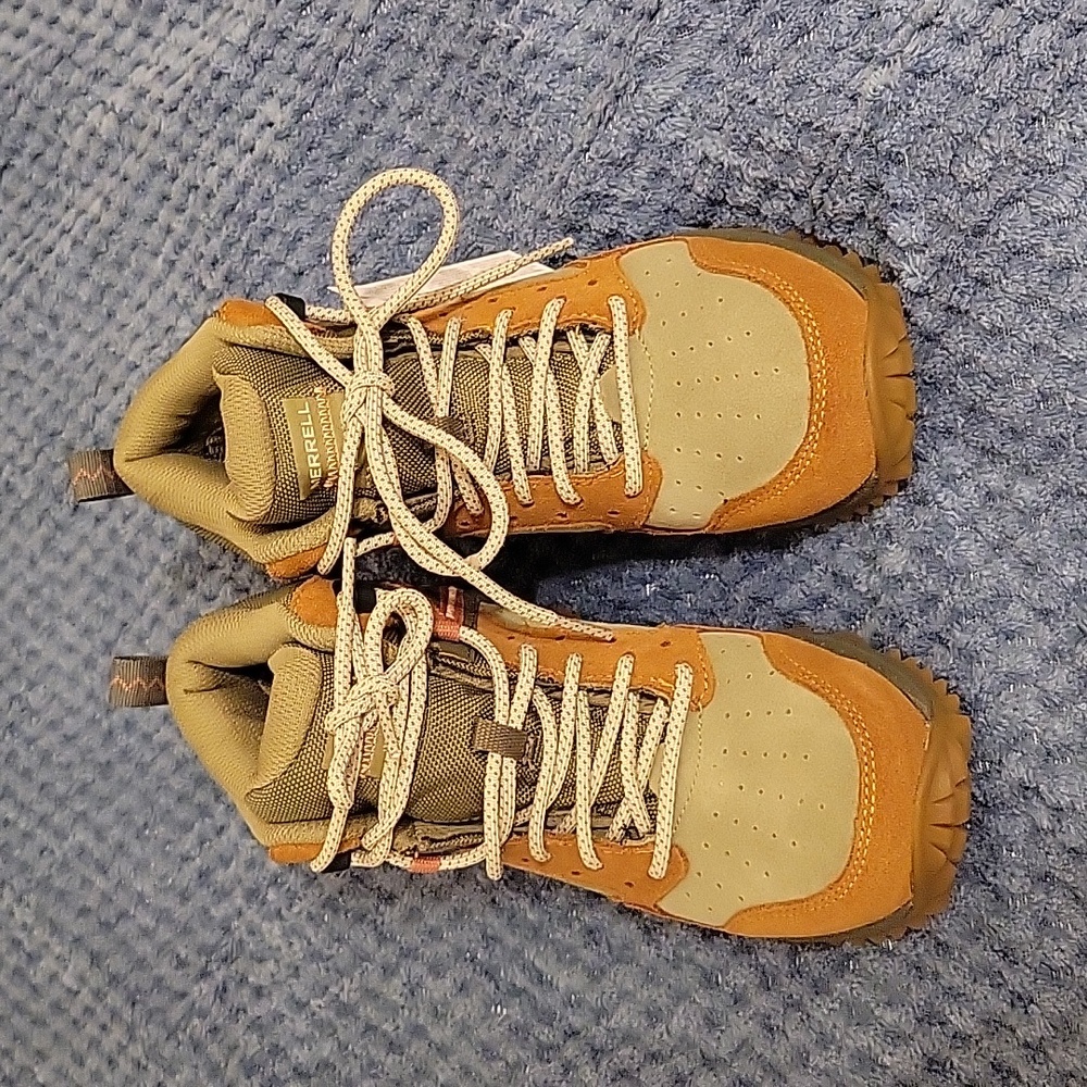 Merrell hikers brand new